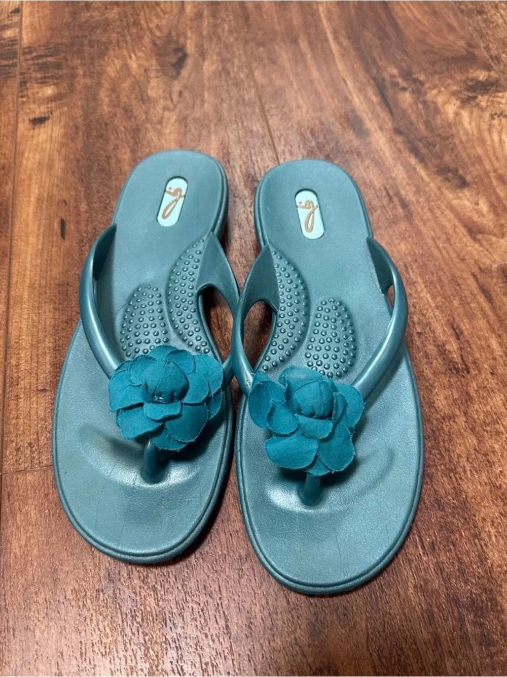 OKA b. Slide Sandals